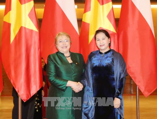 Chủ tịch Quốc hội Nguyễn Thị Kim Ngân hội kiến Tổng thống Cộng hòa Chile